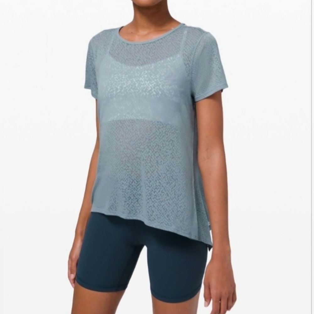 Lululemon Athletica Loop Around Short Sleeve Tee- In Blue Fog (Oversized)